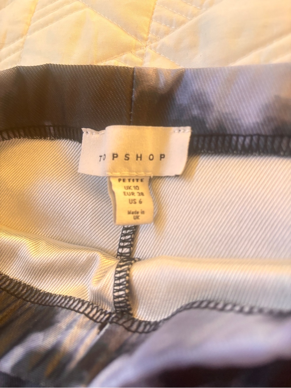 Topshop Petite Tie Dye Flare Yoga Pants US 6 Black Gray Foldover Y2K - Picture 5 of 9